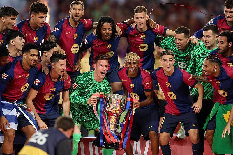 拉齐奥公布战国米名单：扎卡尼、佩德罗在列，6名球员缺阵