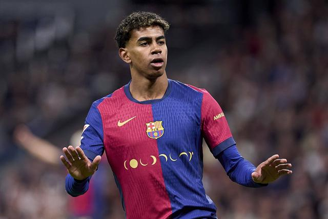 记者问批评球员是否担心更衣室反对，穆帅：你爸对你永远都很好？